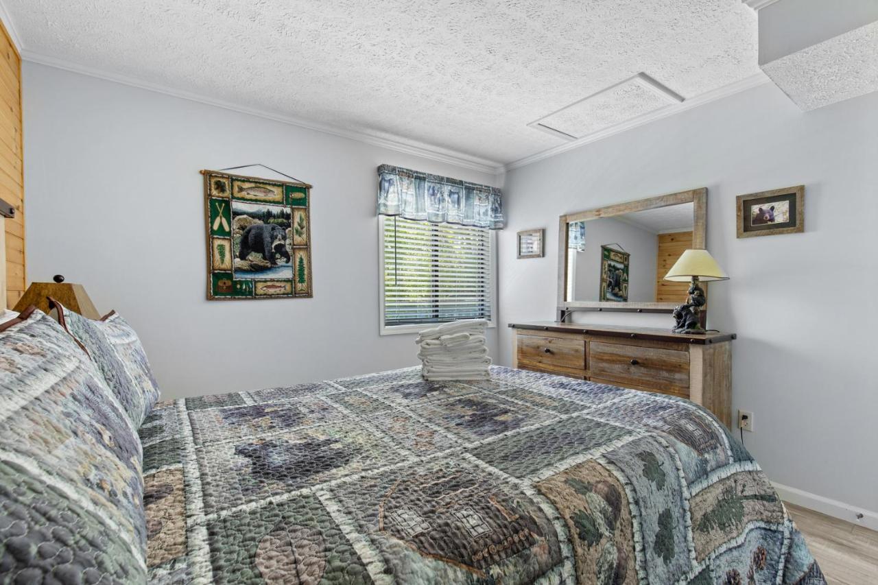 Bear Cub Retreat Apartman Gatlinburg Kültér fotó