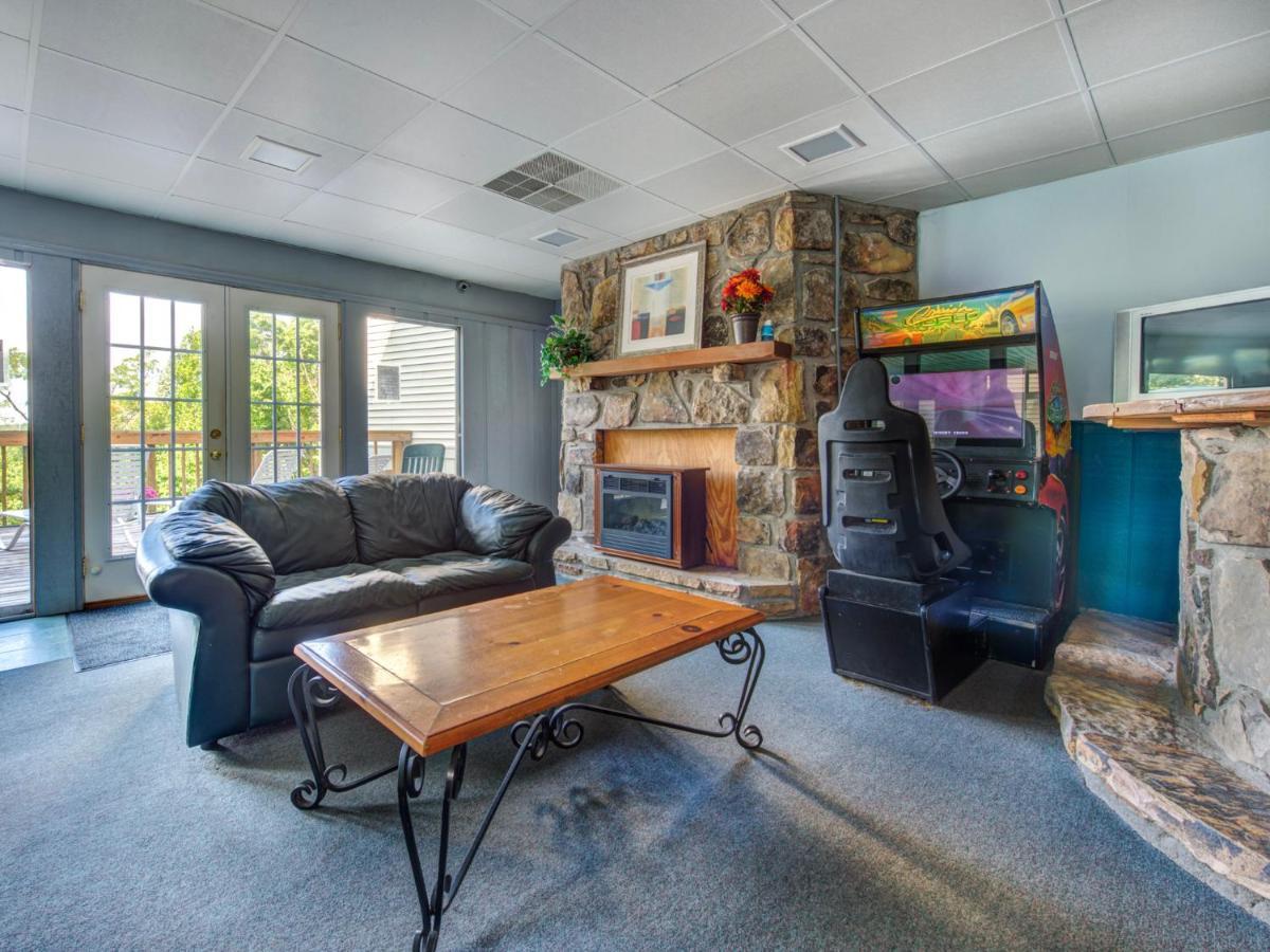 Bear Cub Retreat Apartman Gatlinburg Kültér fotó