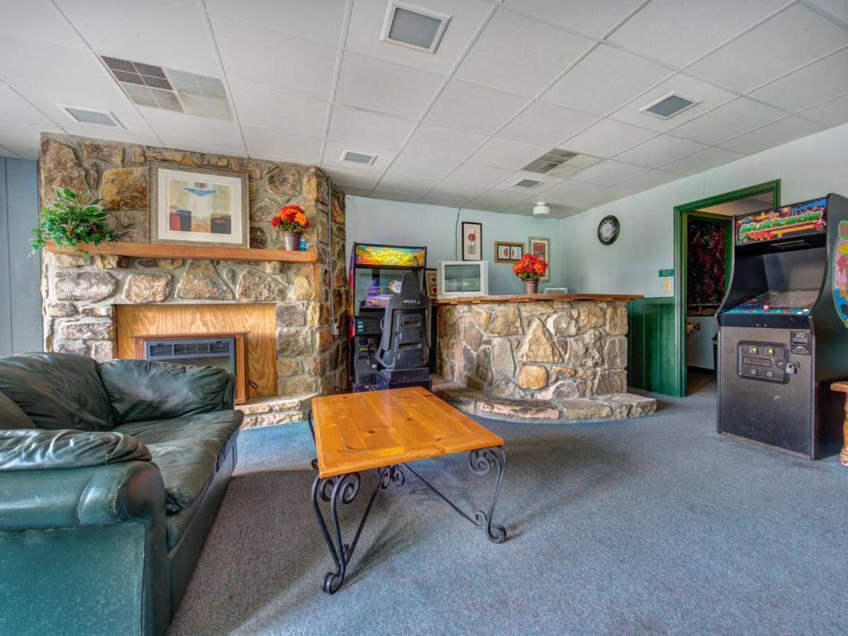 Bear Cub Retreat Apartman Gatlinburg Kültér fotó